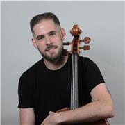 Profesor de BAJO ELÉCTRICO y VIOLONCELLO con experiencia, para grado elemental y medio. PRESENCIAL Y ONLINE